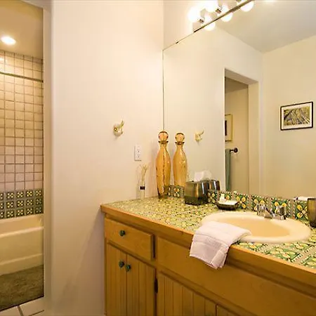 Alameda Loft Two-bedroom * Santa Fe